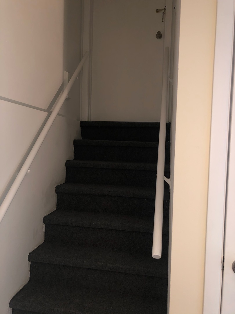 7343 W FULLERTON Avenue