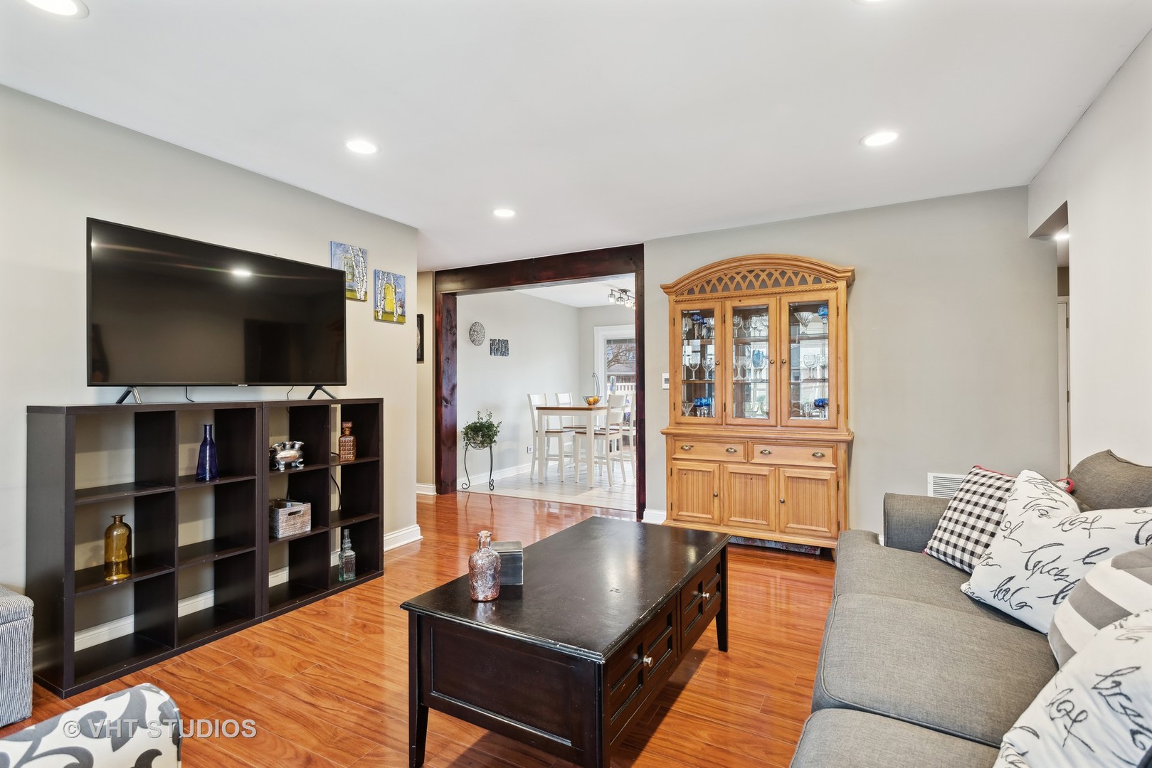 526 Oak Street