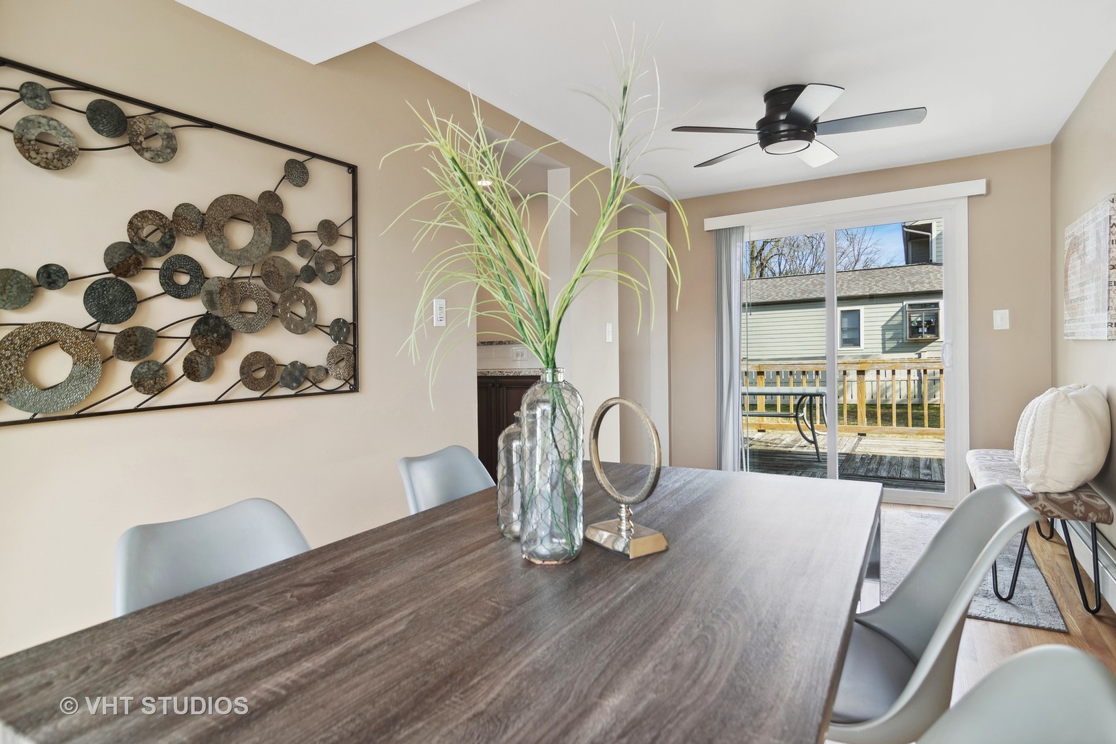 1103 N Drury Lane