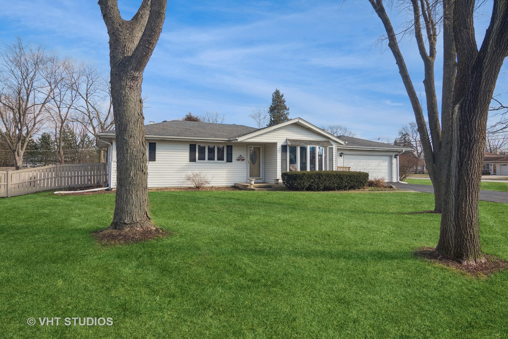1103 N Drury Lane