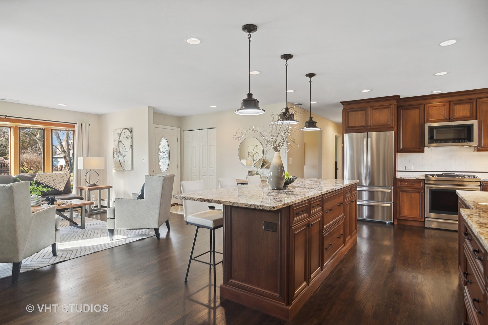 1103 N Drury Lane