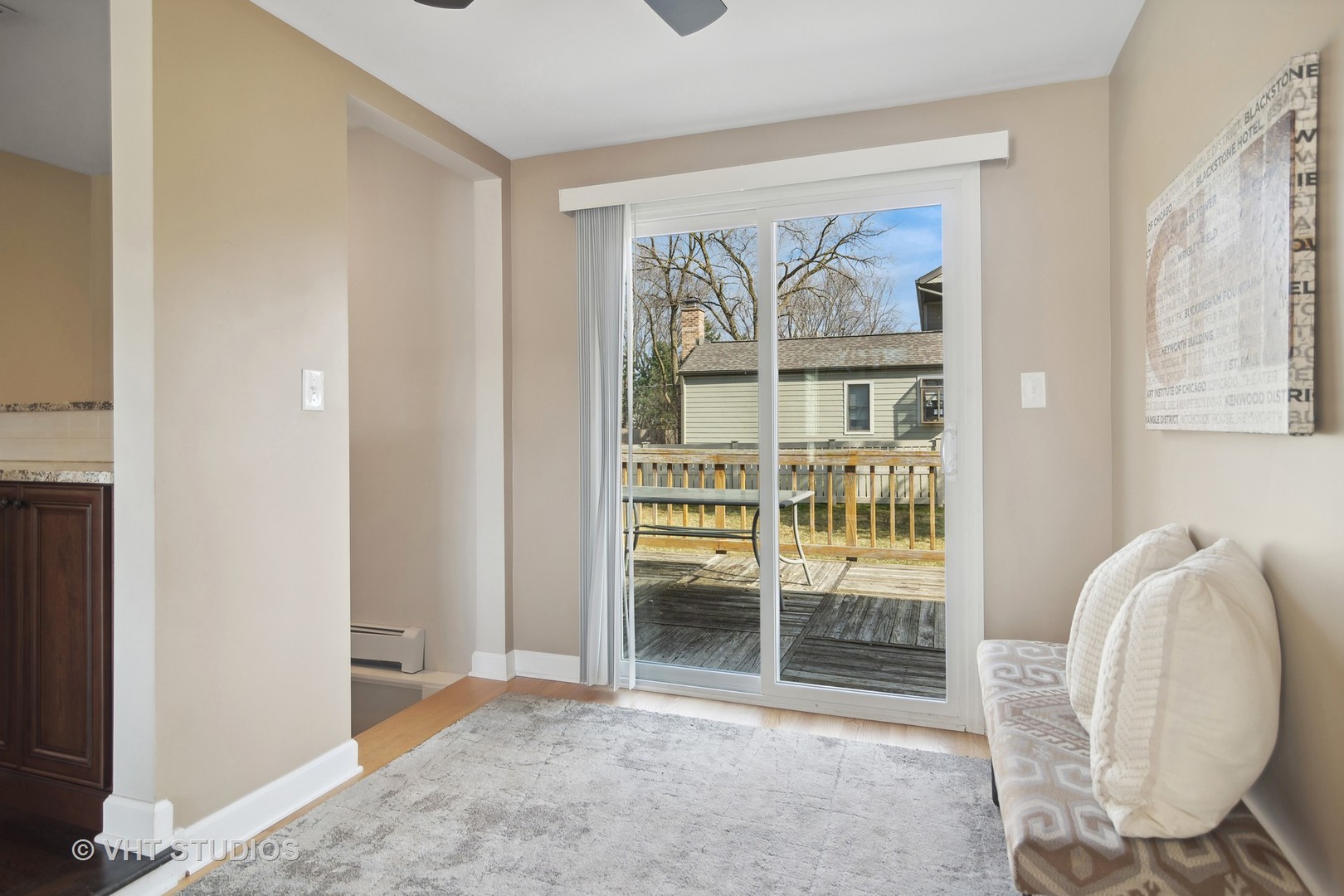 1103 N Drury Lane
