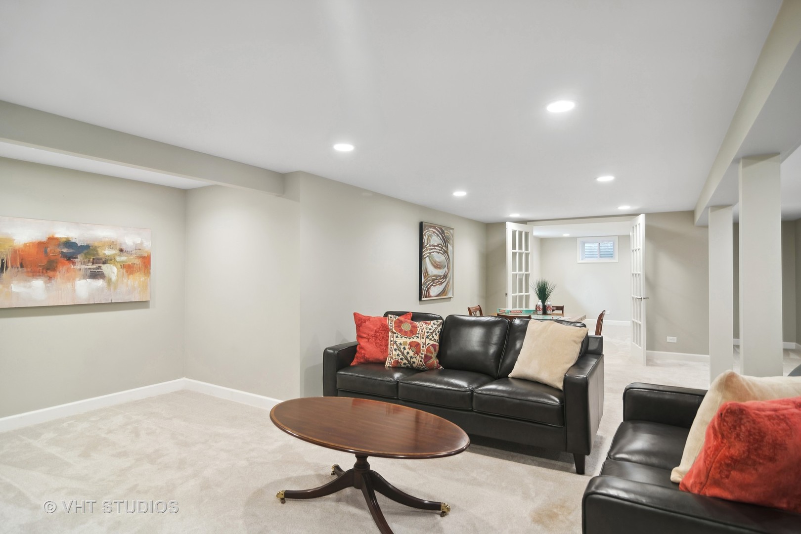 1103 N Drury Lane