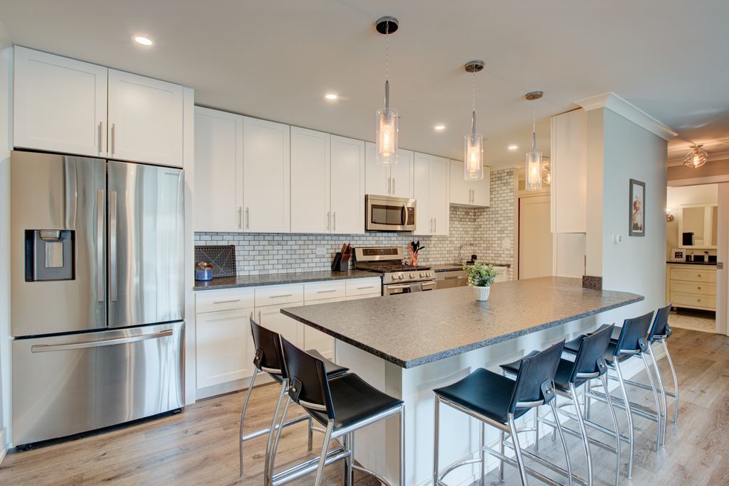 1217 S Old Wilke Road Unit: 204