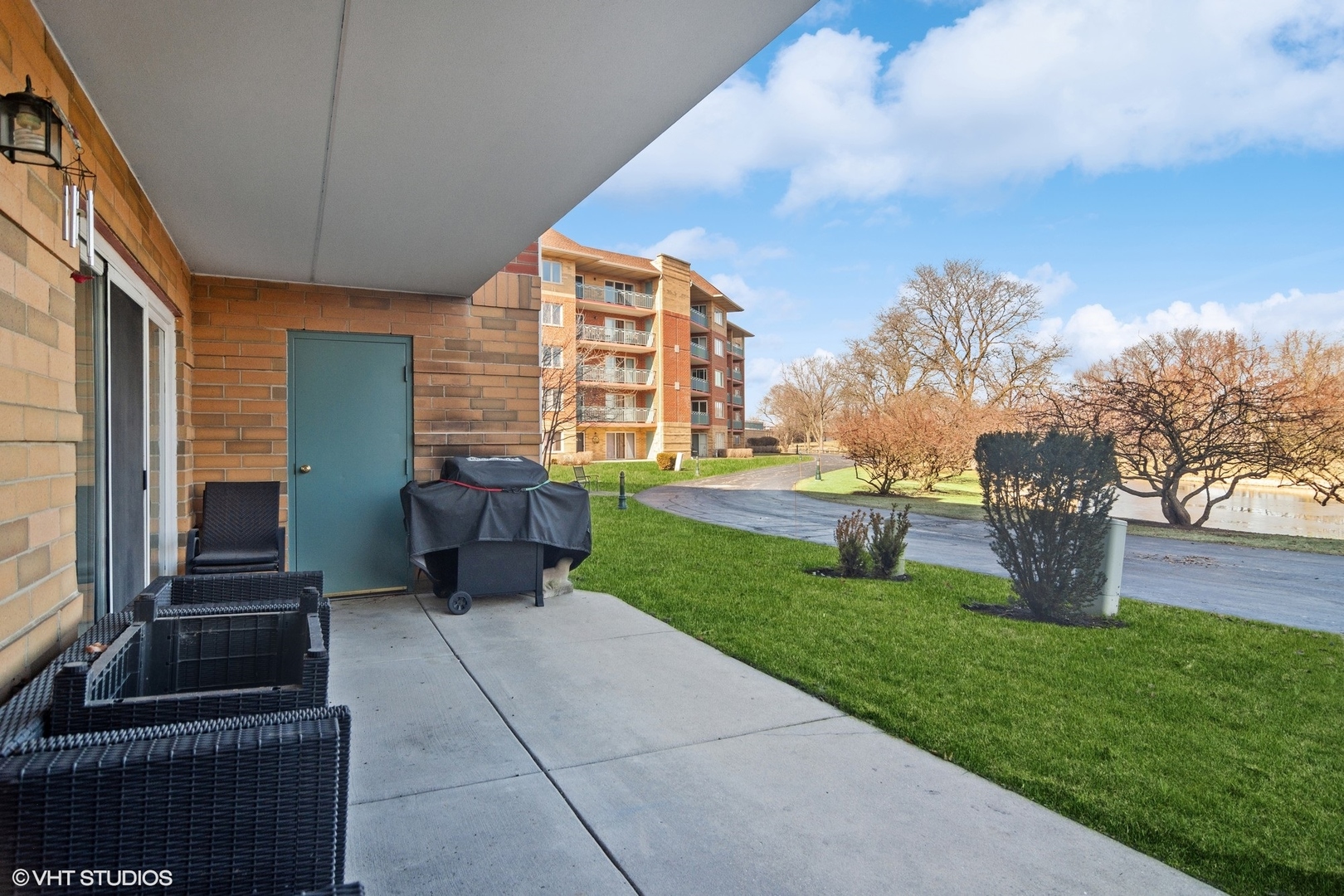 710 Creekside Drive Unit: 105