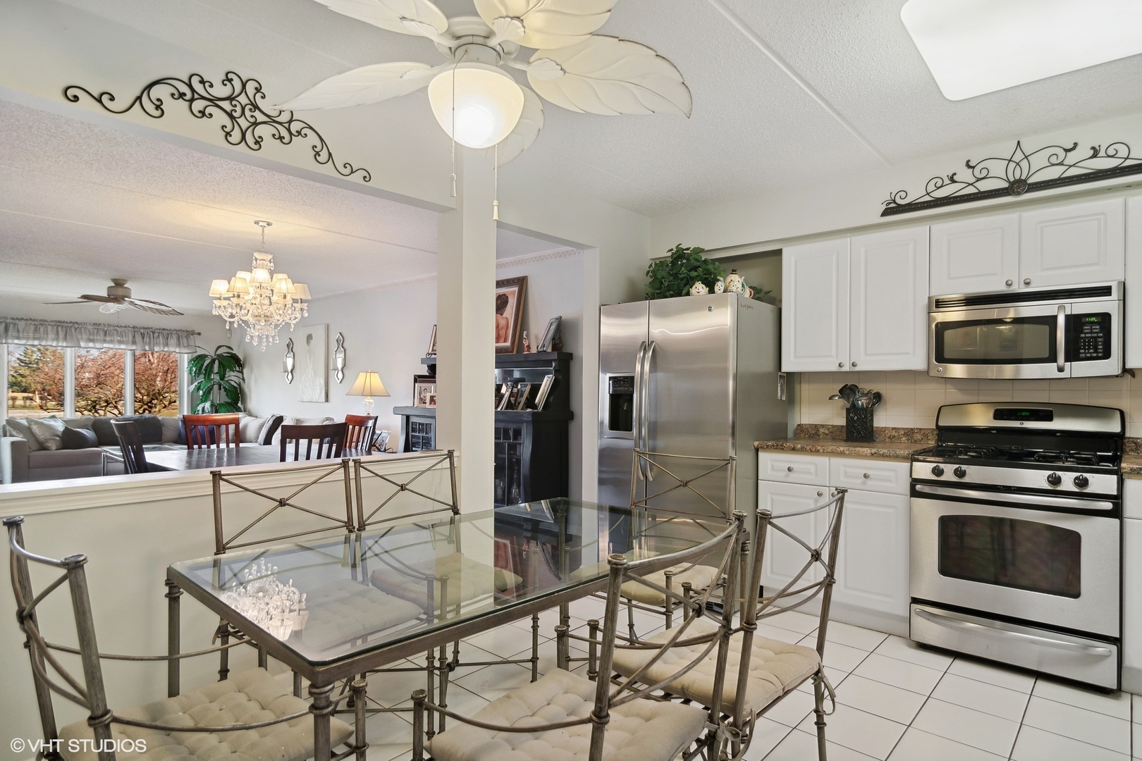 710 Creekside Drive Unit: 105