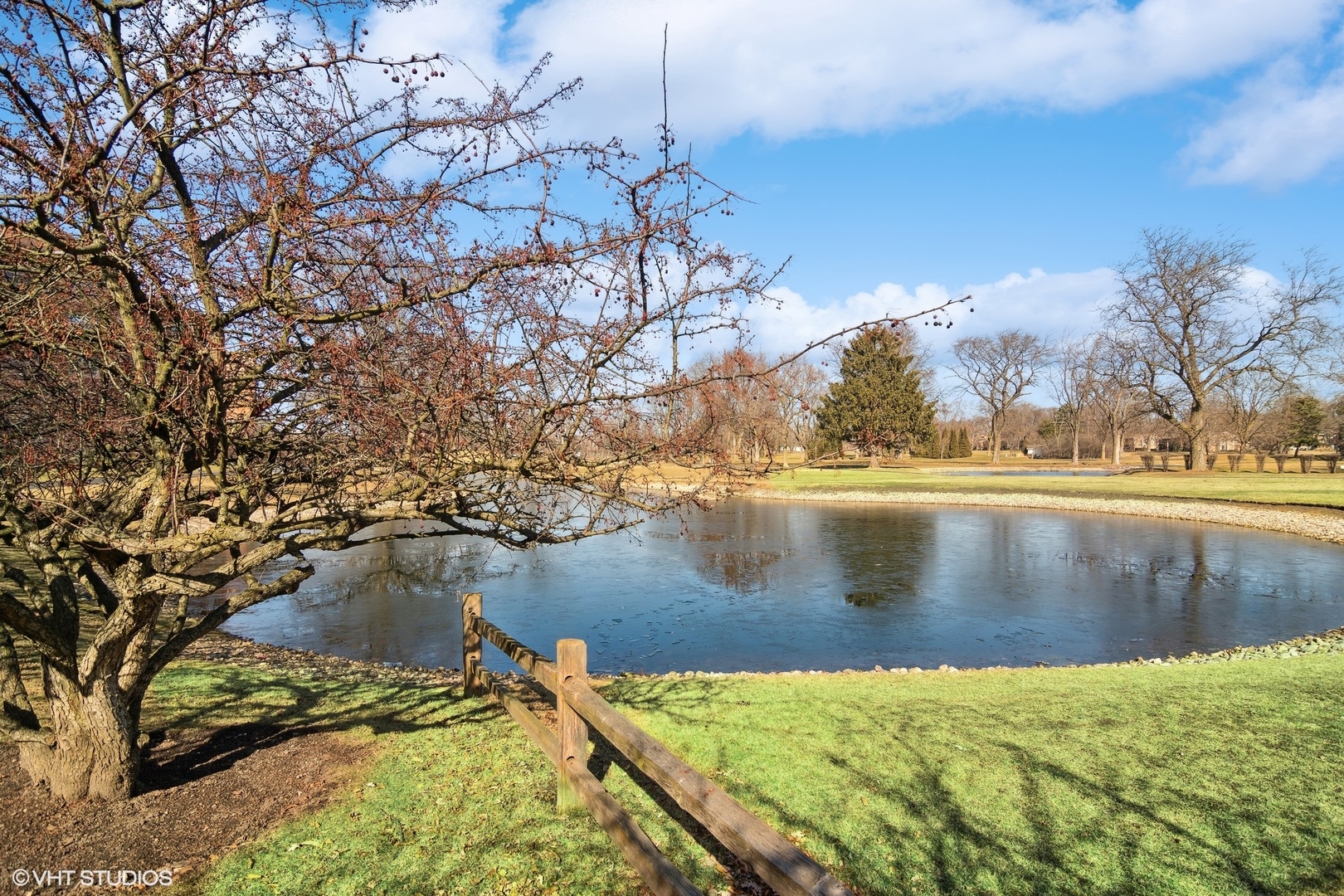 710 Creekside Drive Unit: 105