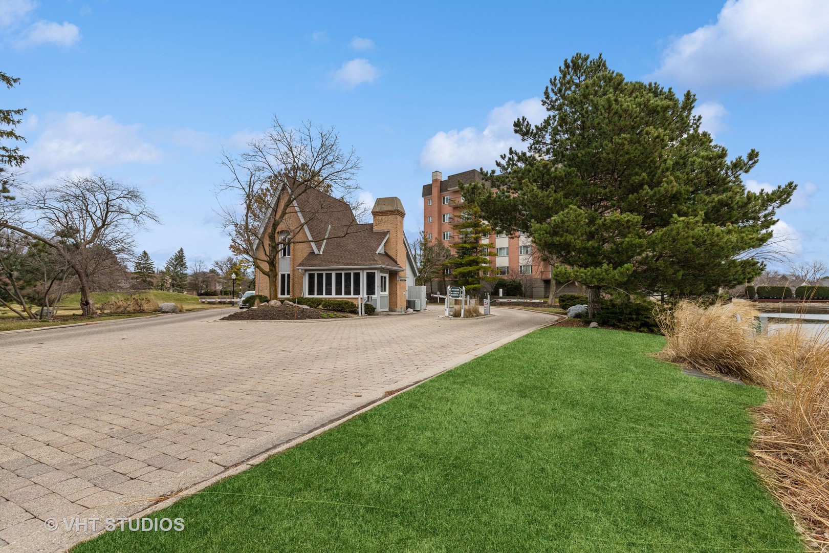 209 Rivershire Lane Unit: 202