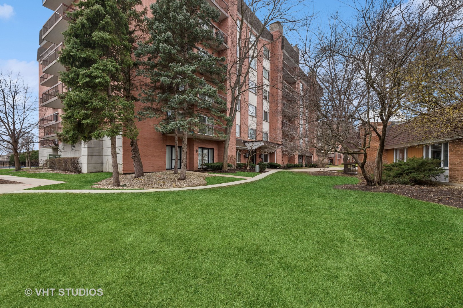 209 Rivershire Lane Unit: 202
