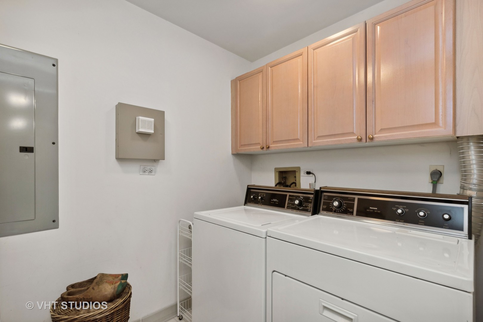 209 Rivershire Lane Unit: 202