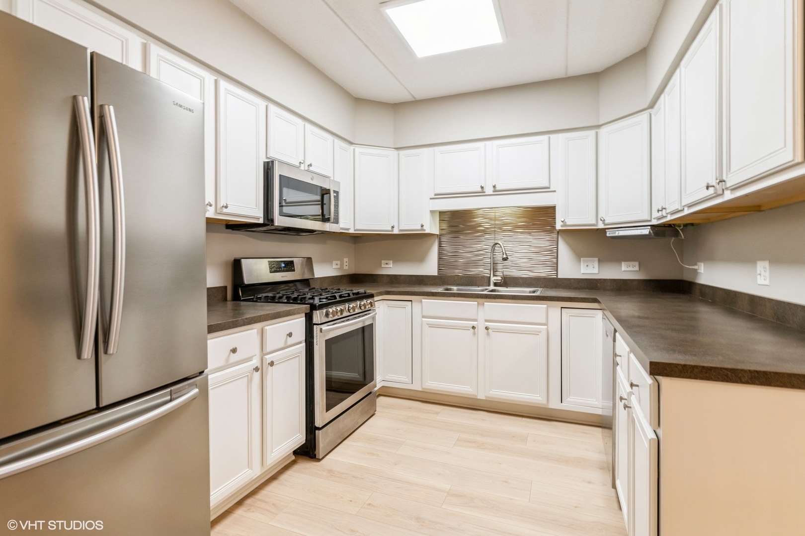 1349 E Washington Street Unit: 305A