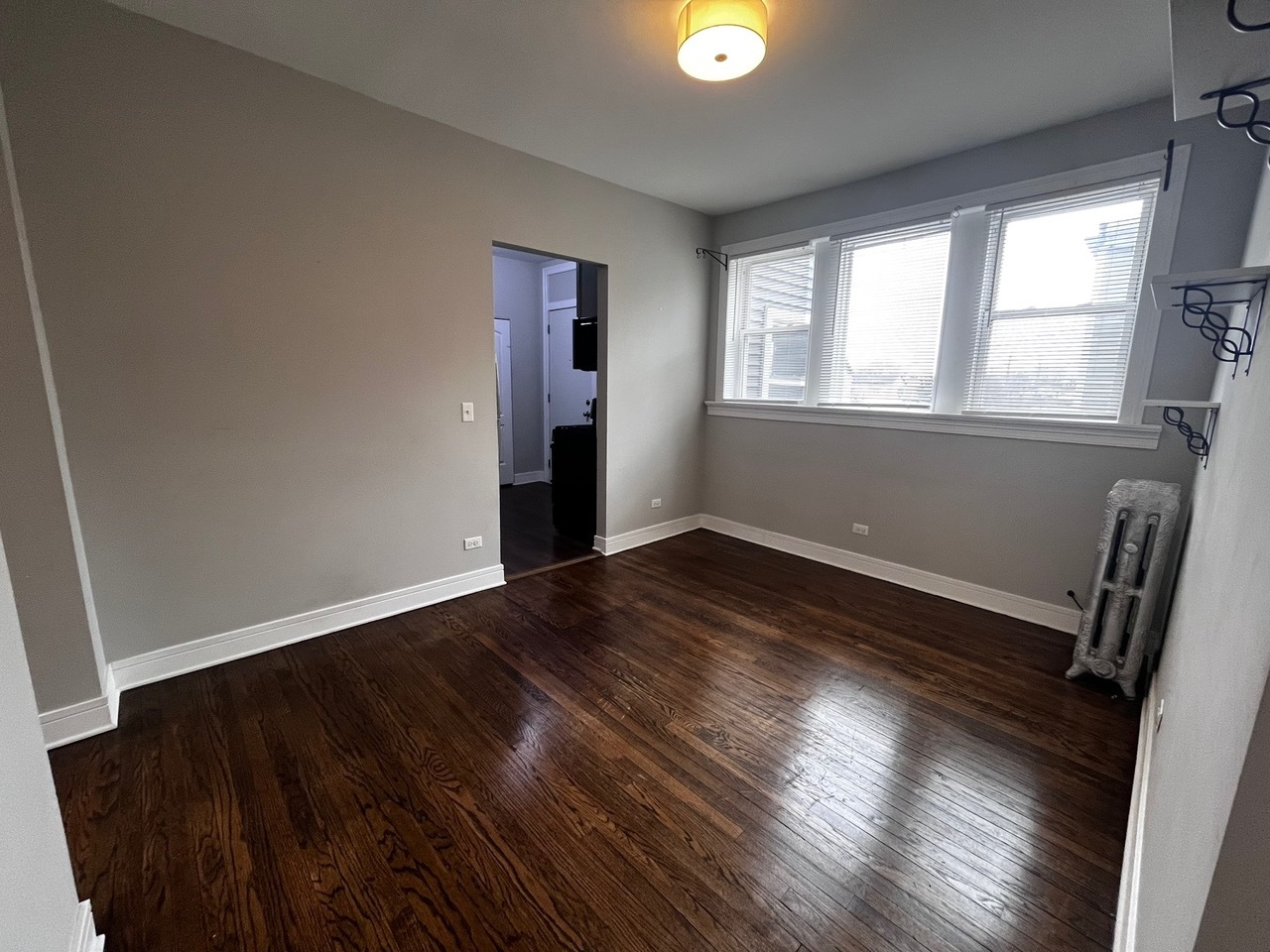 3351 W Sunnyside Avenue Unit: 2