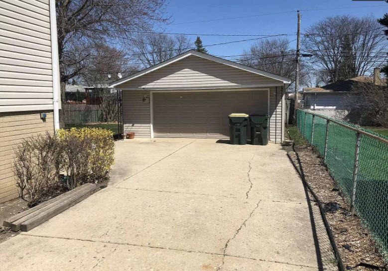 1161 S Walnut Avenue