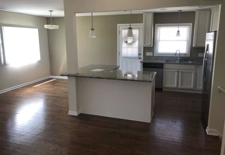 1161 S Walnut Avenue