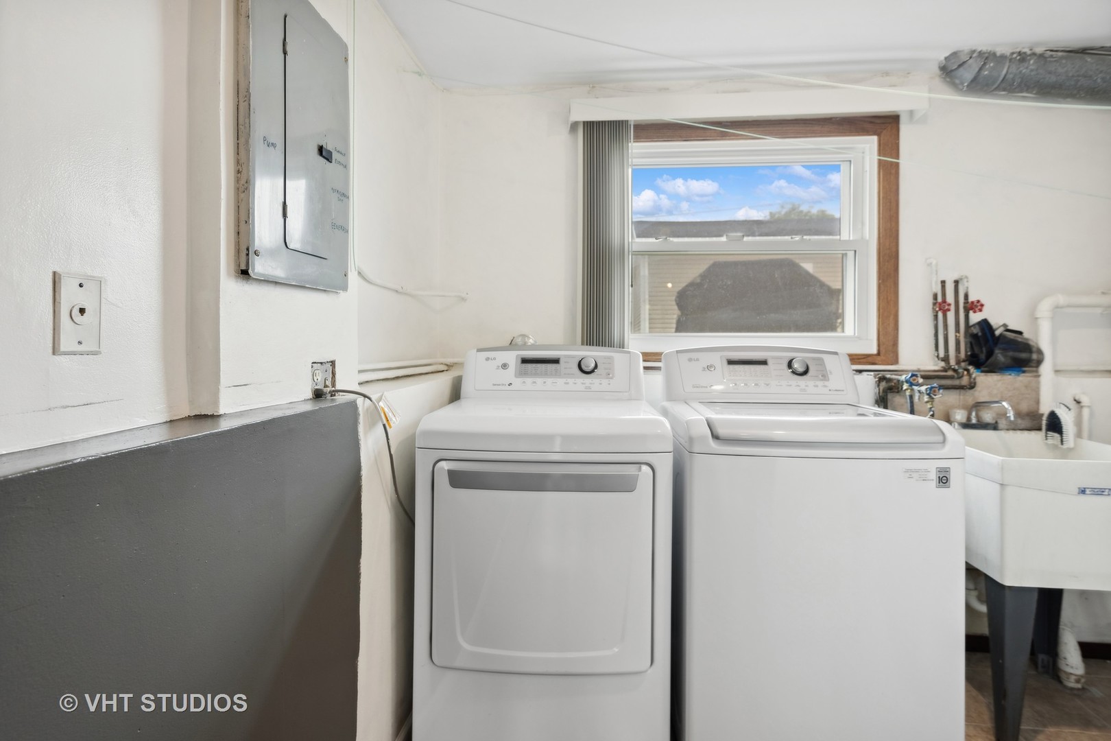 320 N Edgewood Avenue