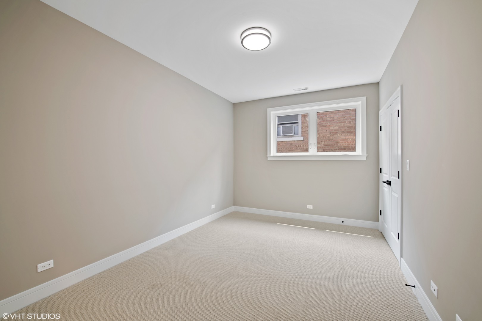2106 N Laramie Avenue Unit: 1
