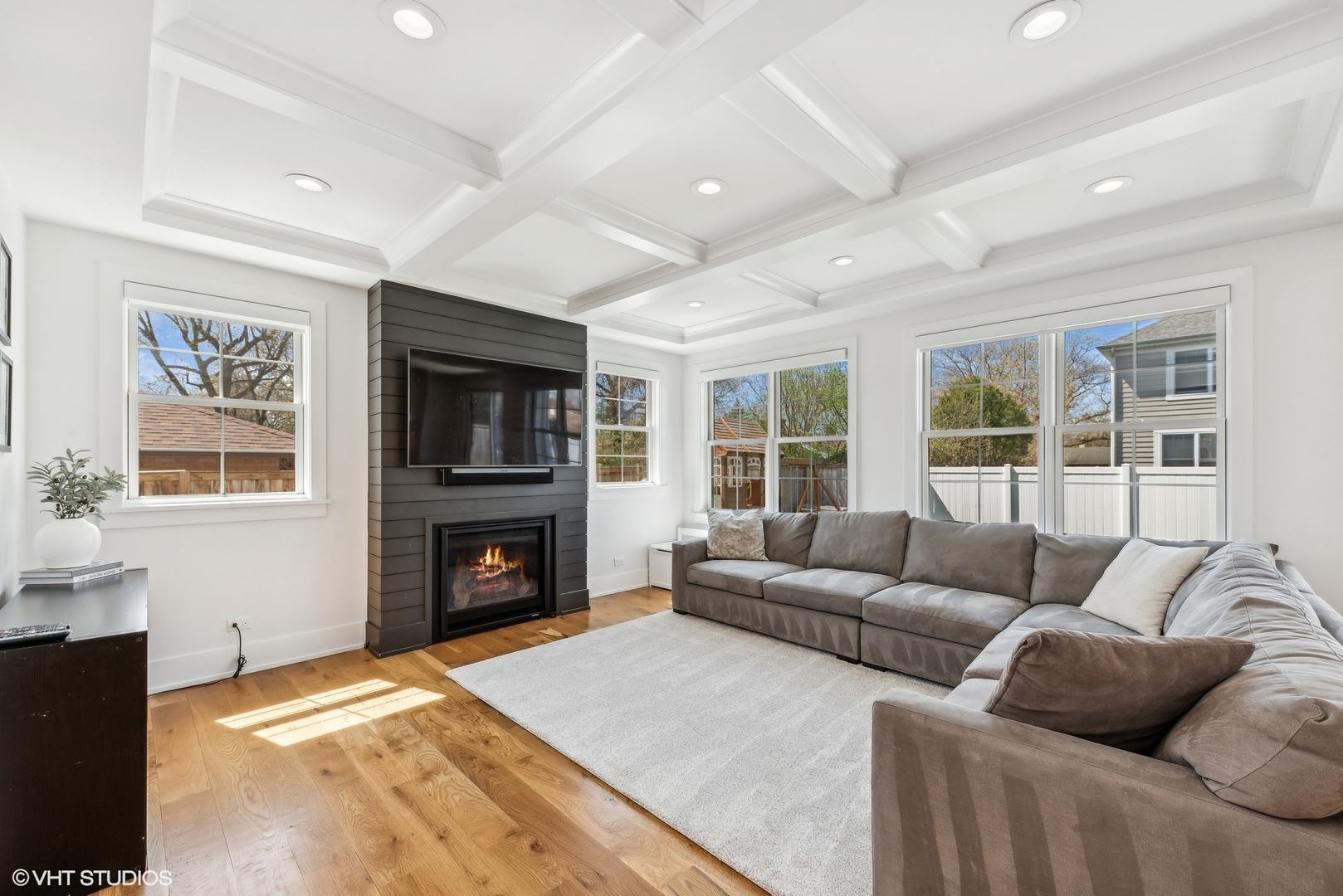 1714 N Chestnut Avenue