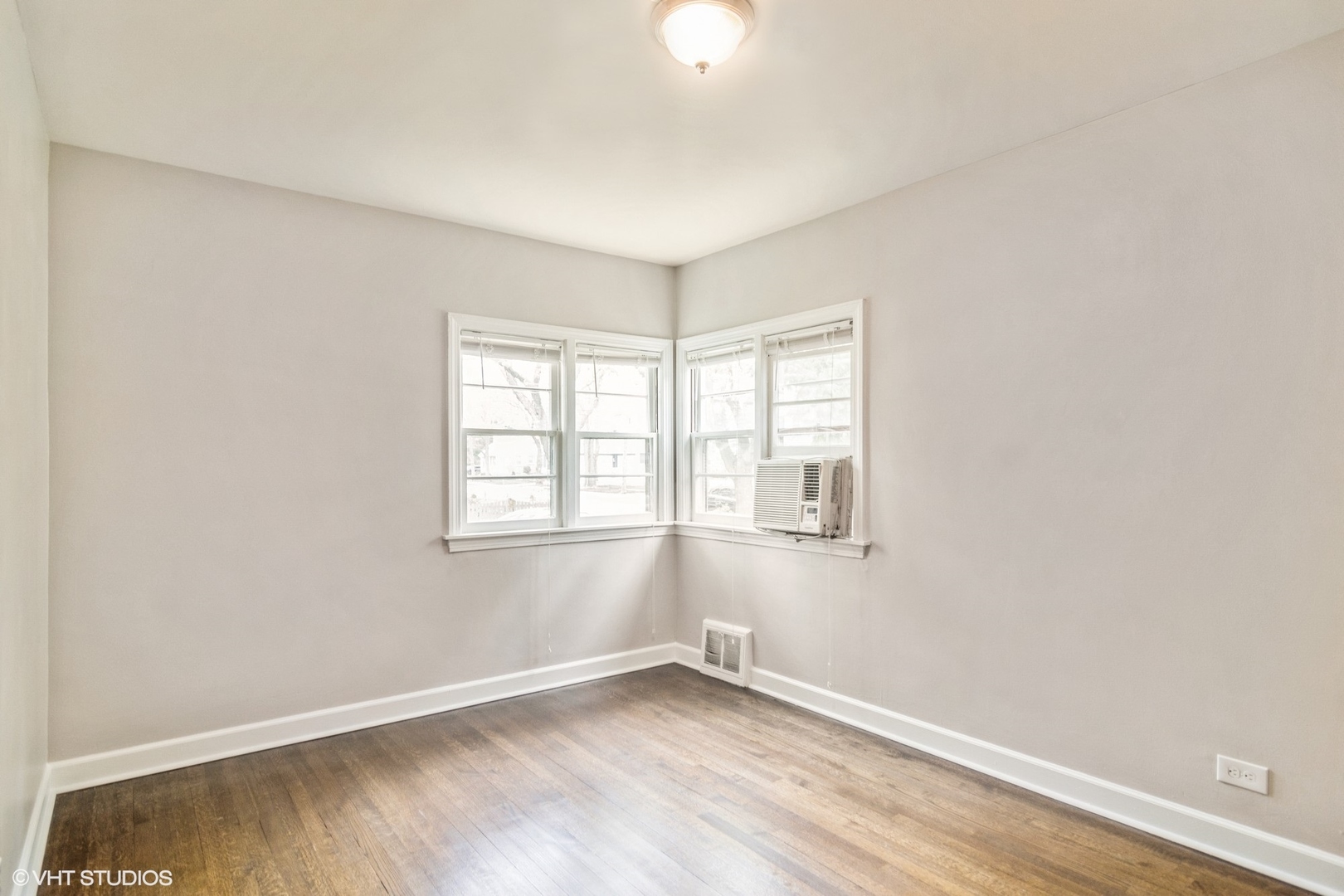 307 W Campbell Street