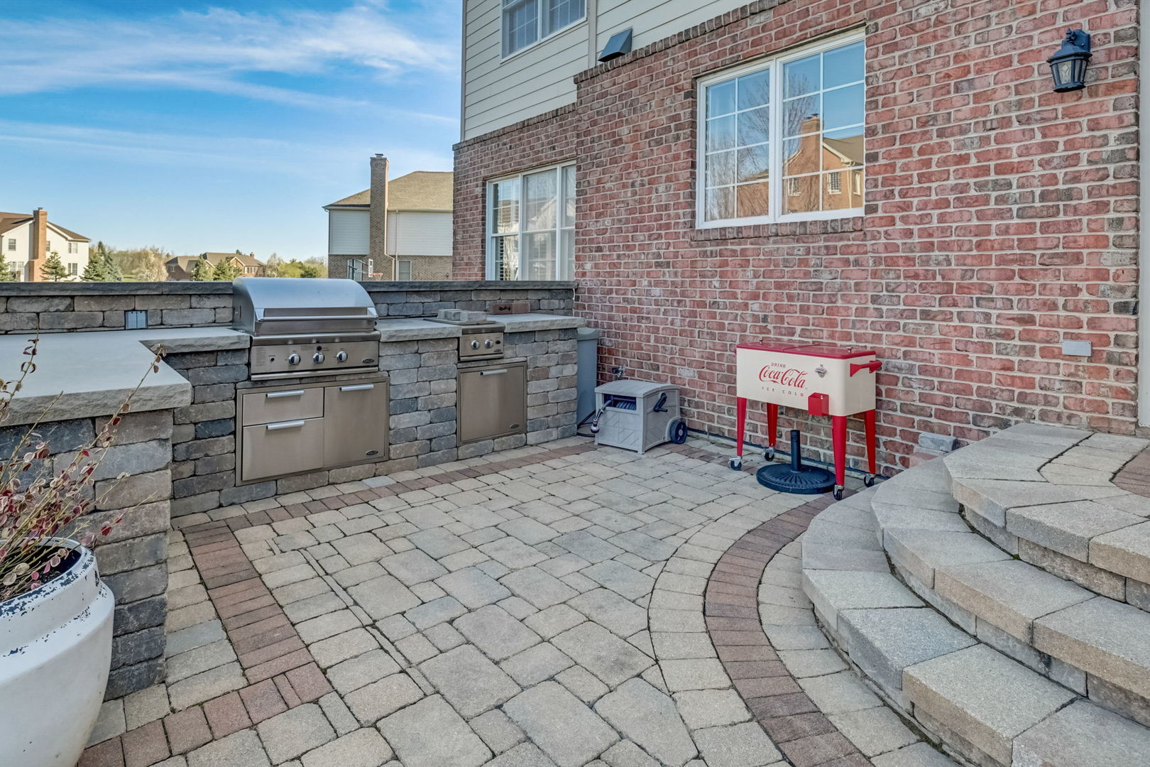 8 Prairie Landings Court