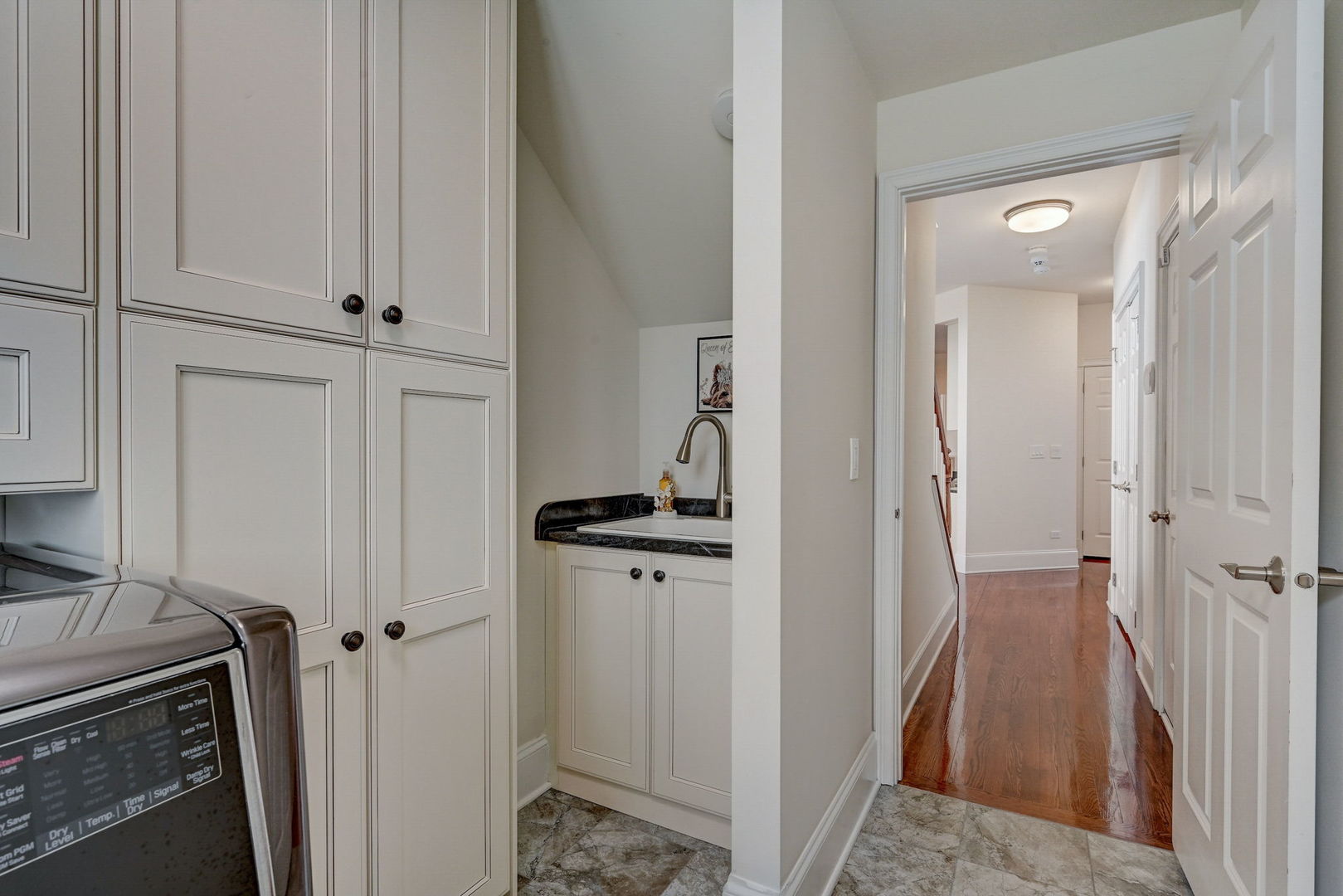8 Prairie Landings Court