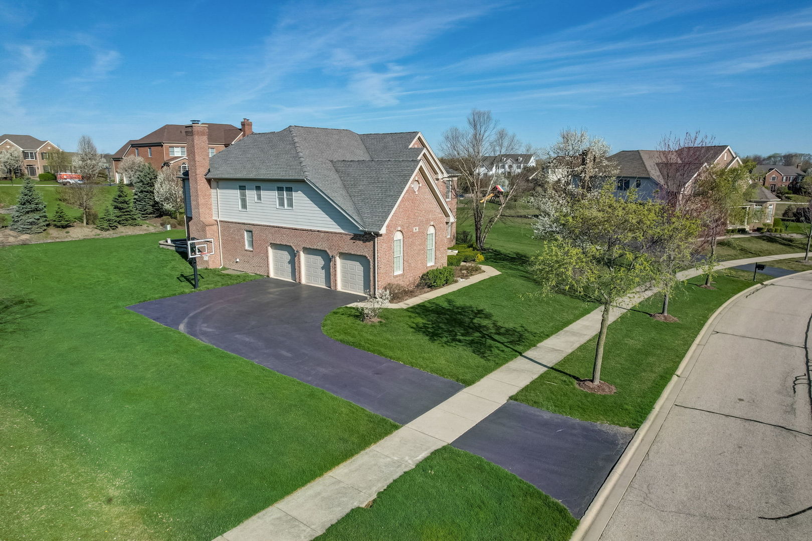 8 Prairie Landings Court