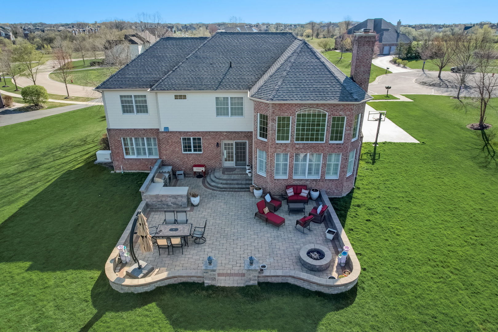 8 Prairie Landings Court
