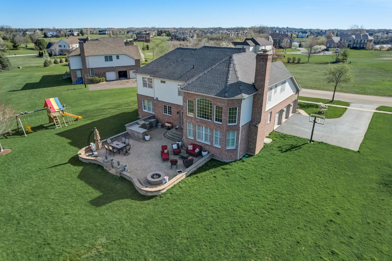 8 Prairie Landings Court