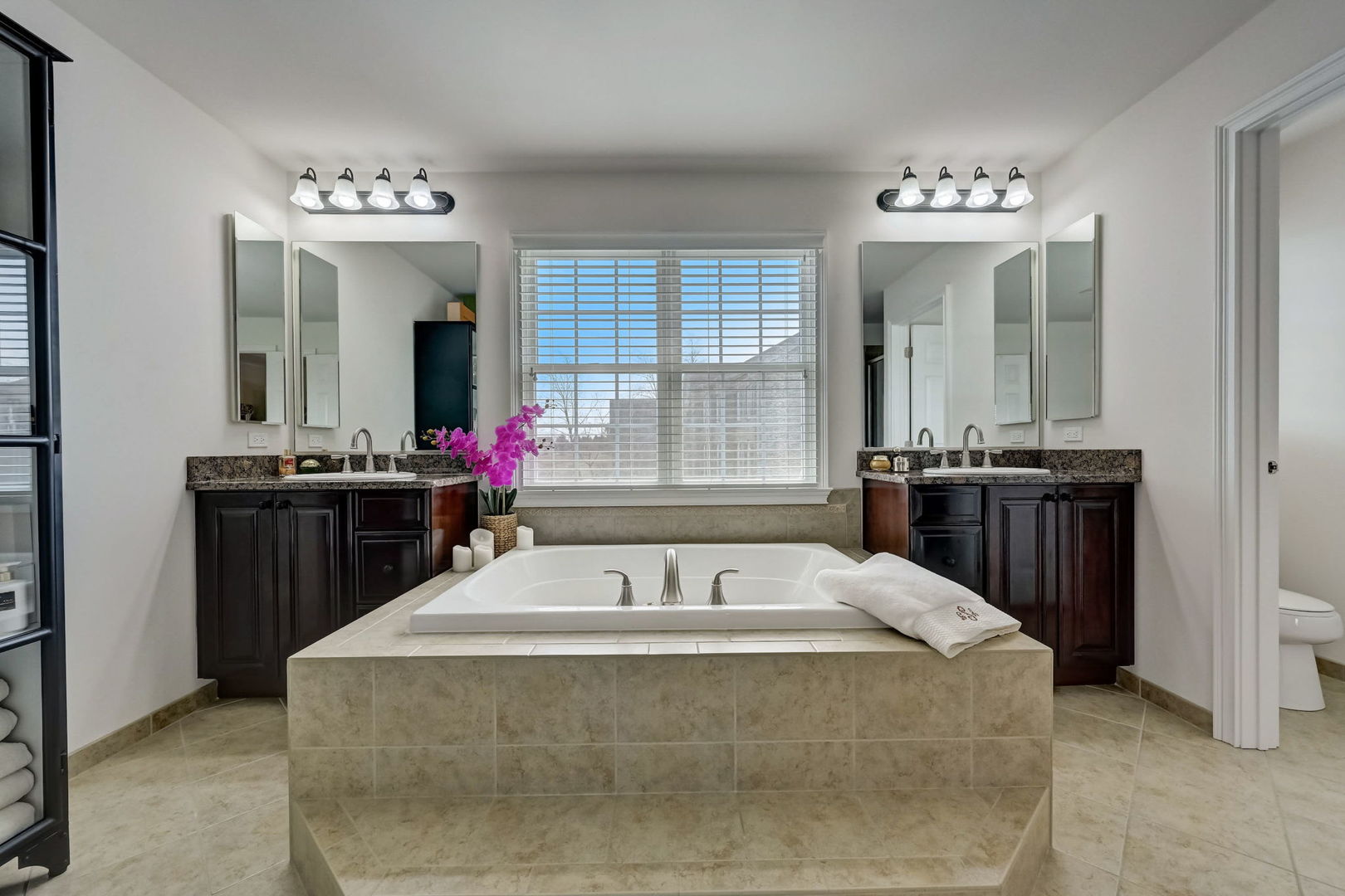 8 Prairie Landings Court