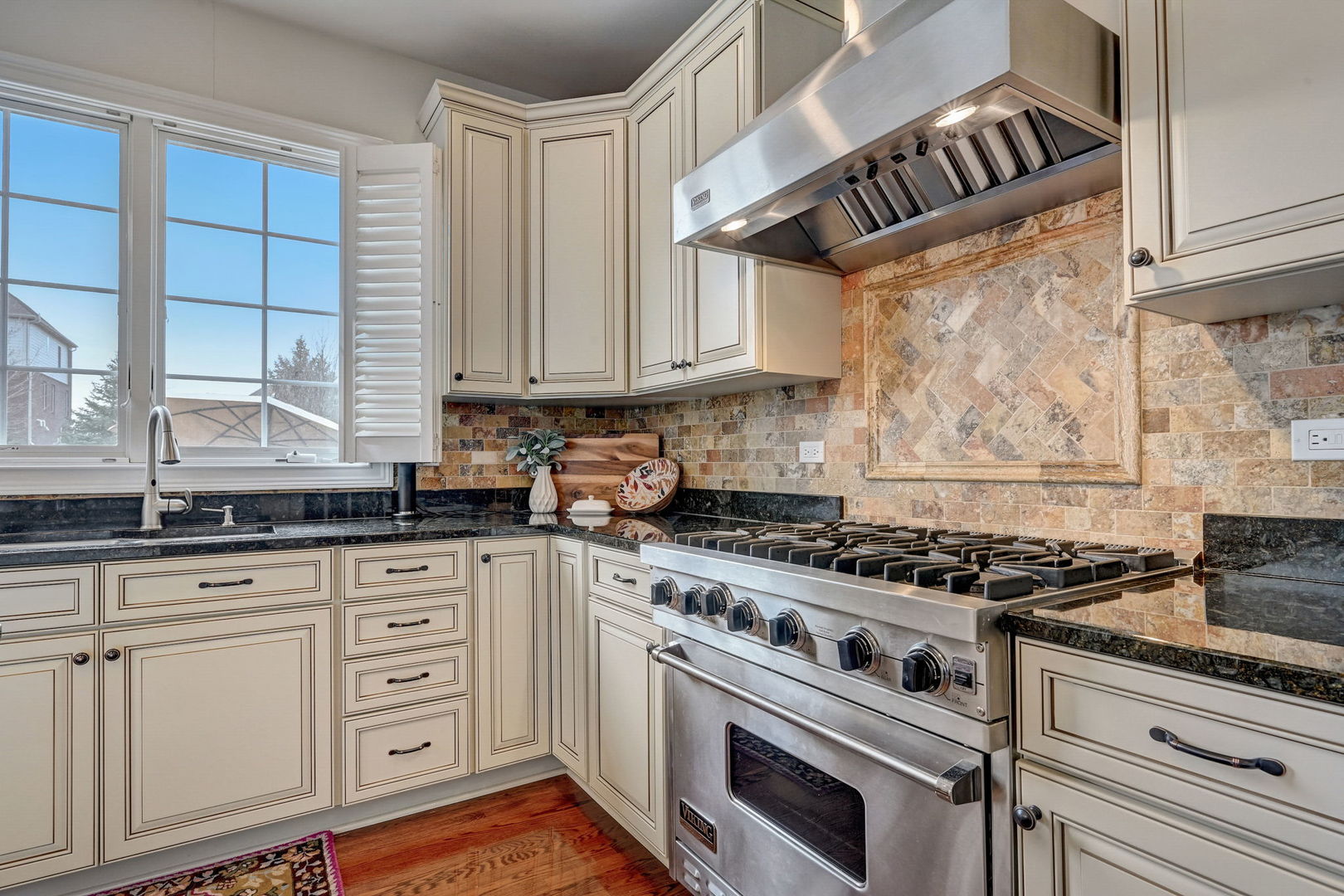 8 Prairie Landings Court