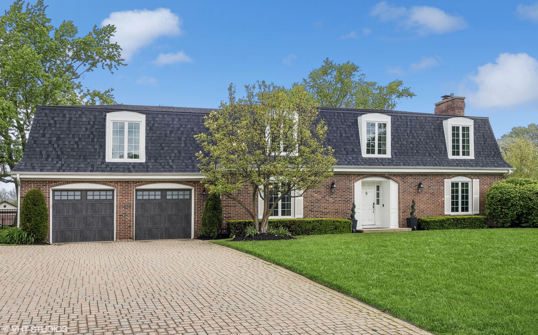 102 E Kenilworth Avenue