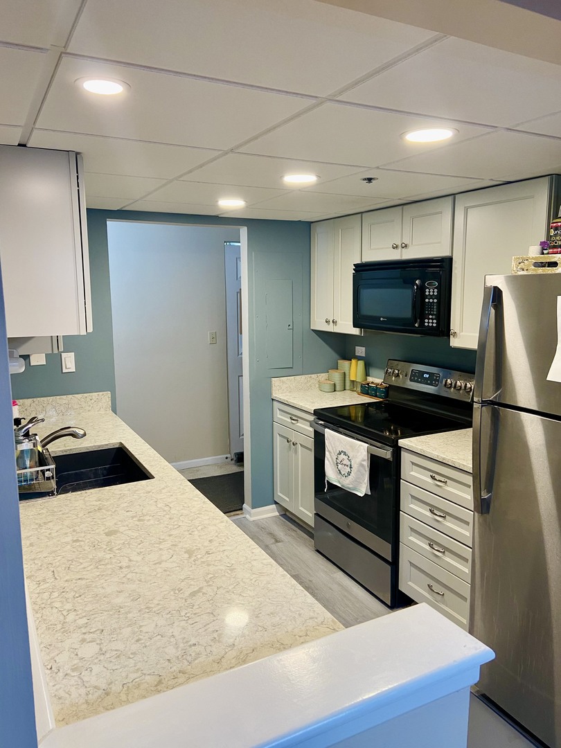 1 Bloomingdale Place Unit: 502