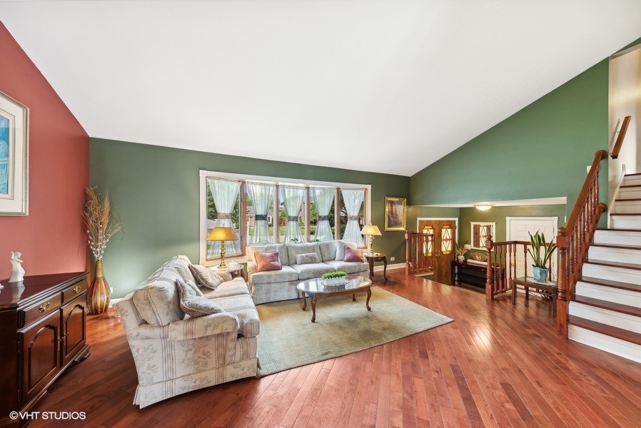2342 S Shag Bark Trail