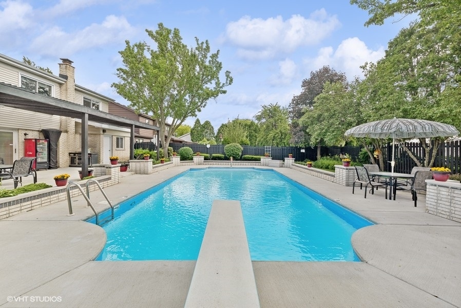 2342 S Shag Bark Trail