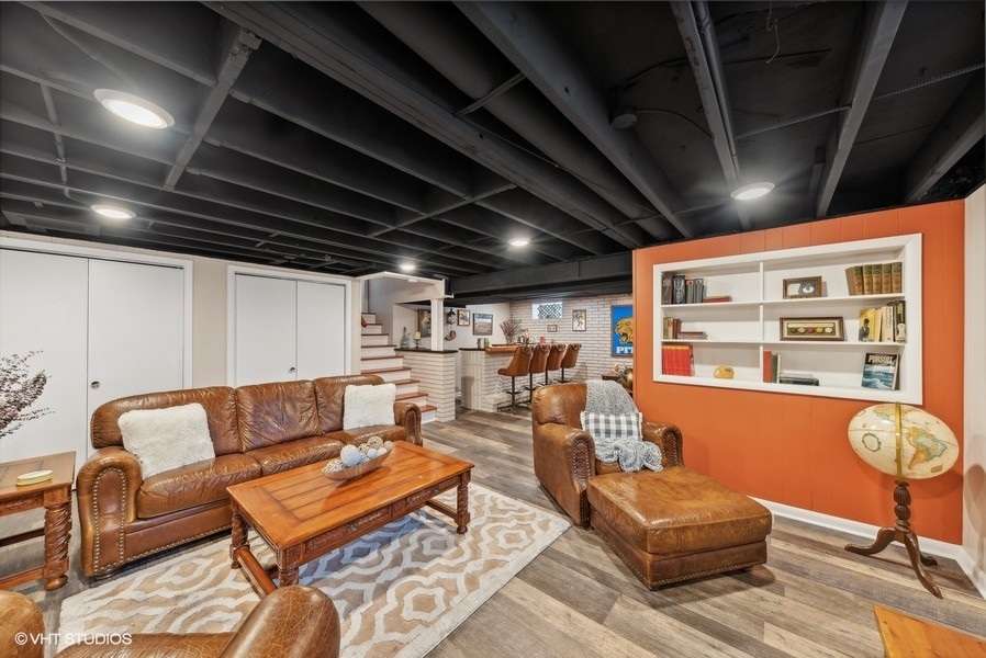 2342 S Shag Bark Trail