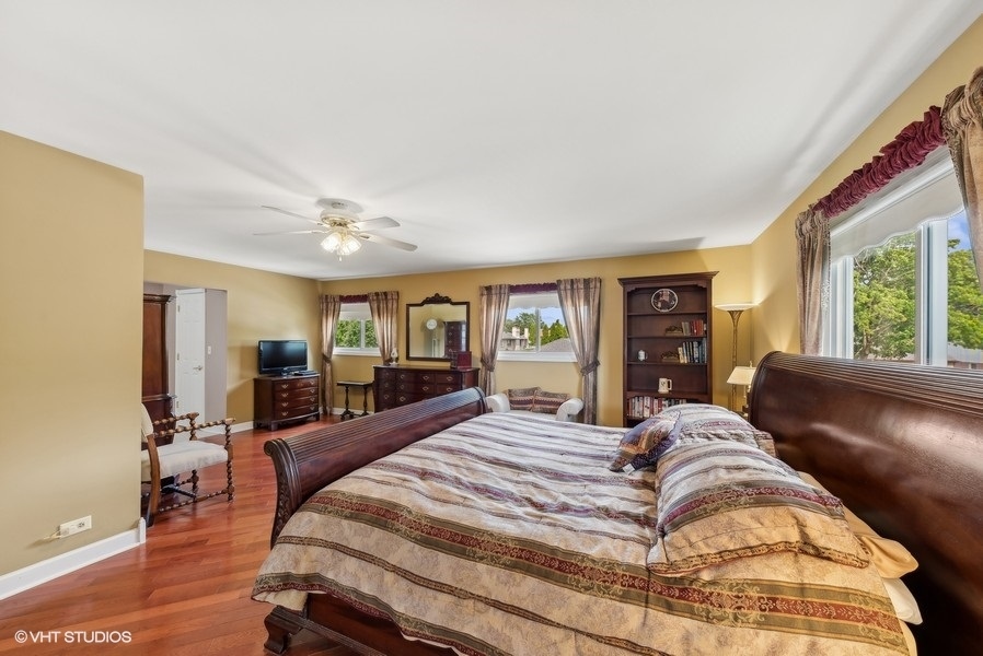 2342 S Shag Bark Trail