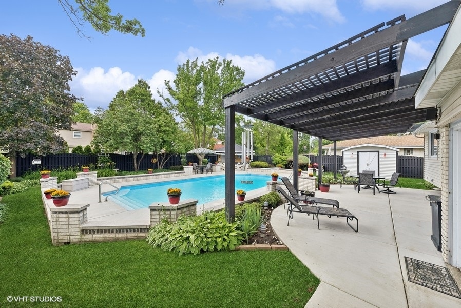 2342 S Shag Bark Trail