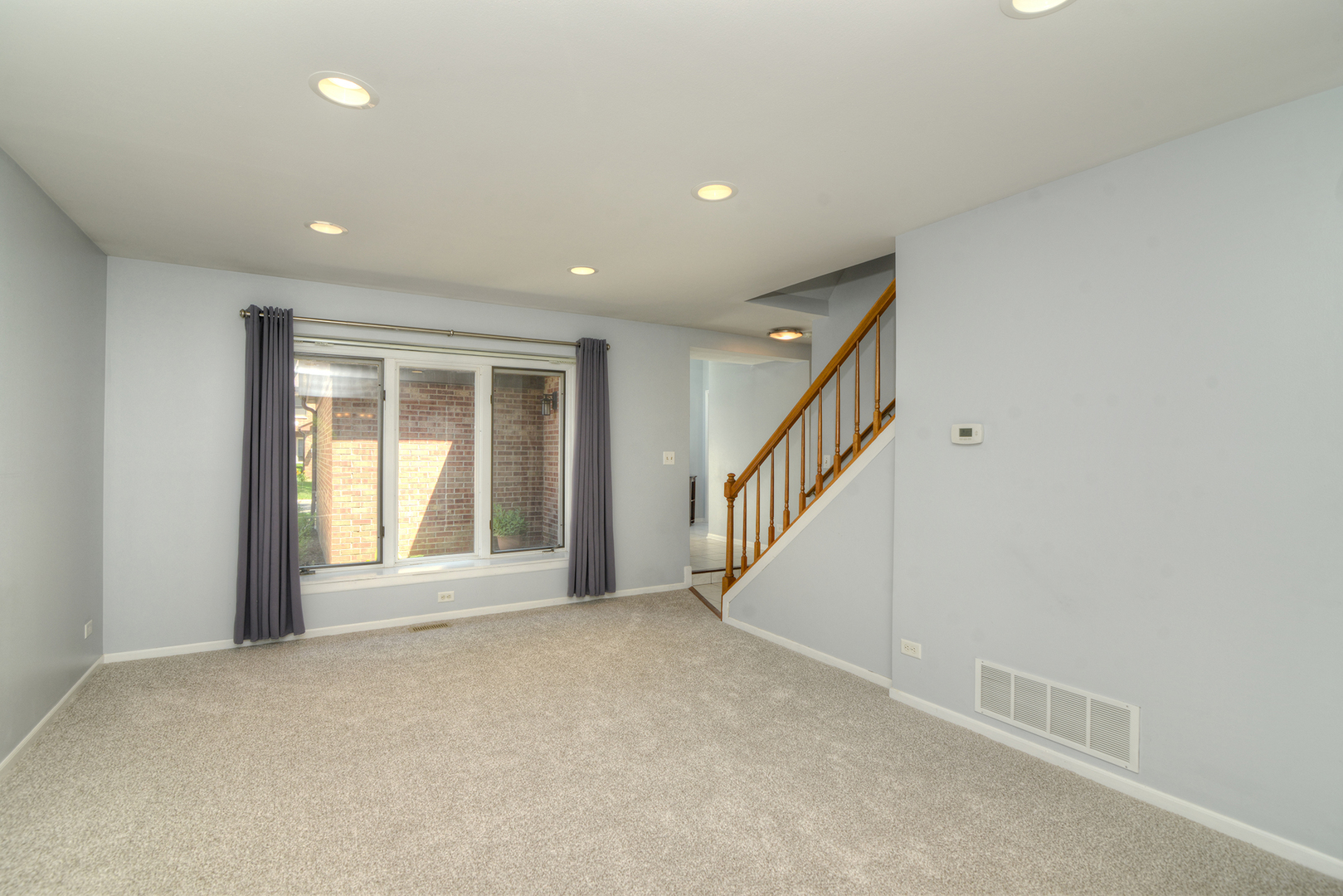 1606 N Windsor Drive Unit: 1606
