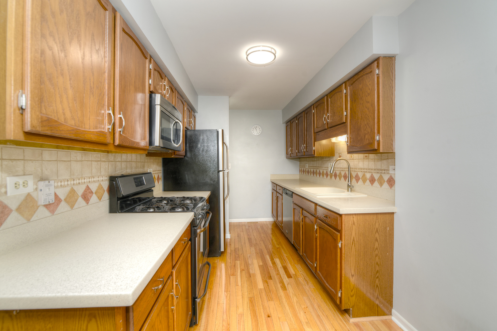 1606 N Windsor Drive Unit: 1606