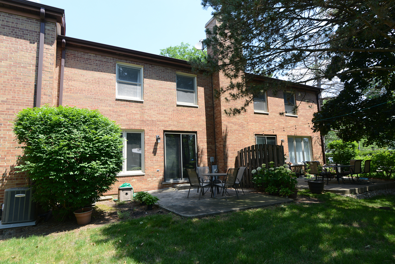 1606 N Windsor Drive Unit: 1606