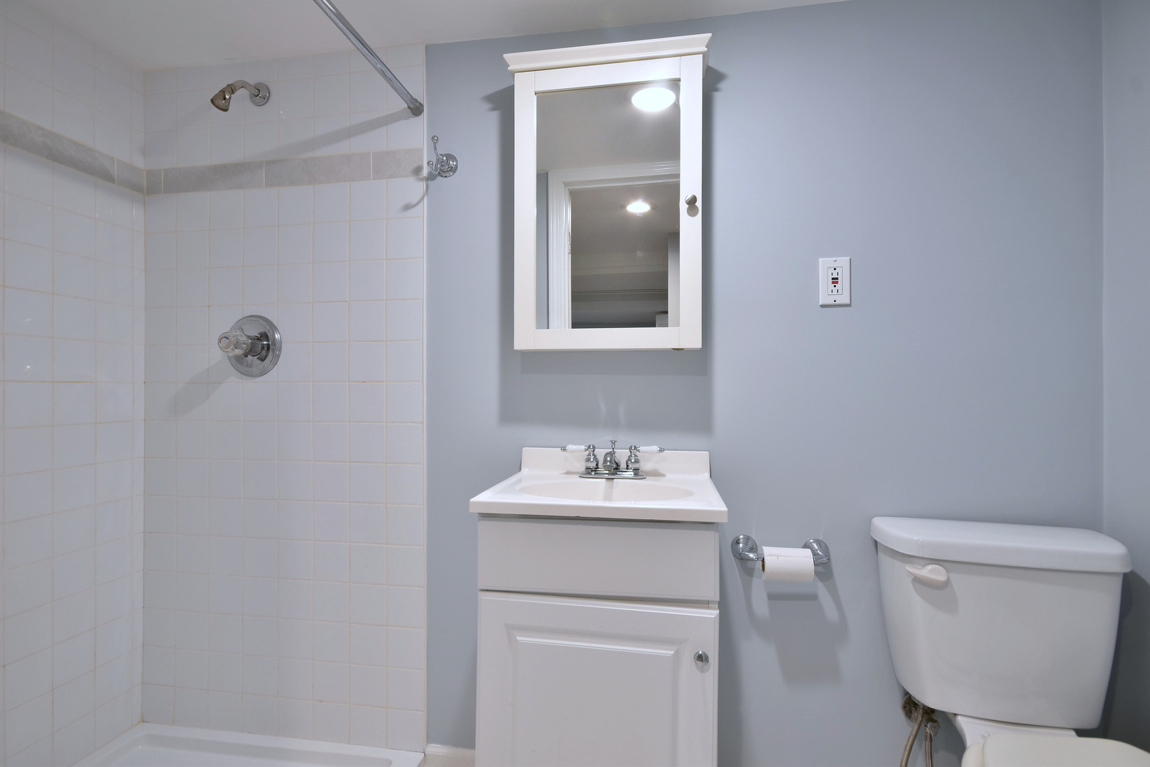 211 N Harvard Avenue