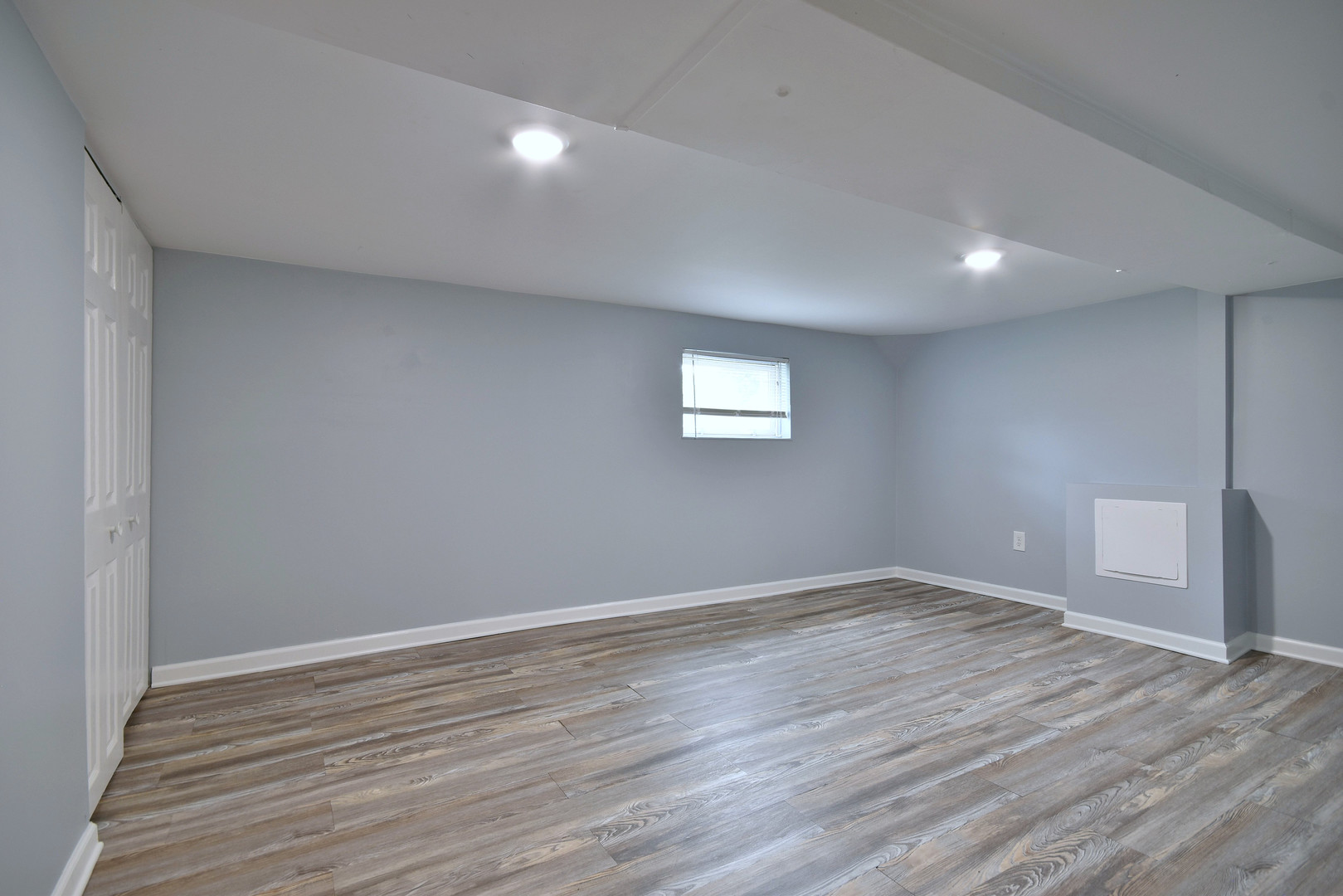 211 N Harvard Avenue