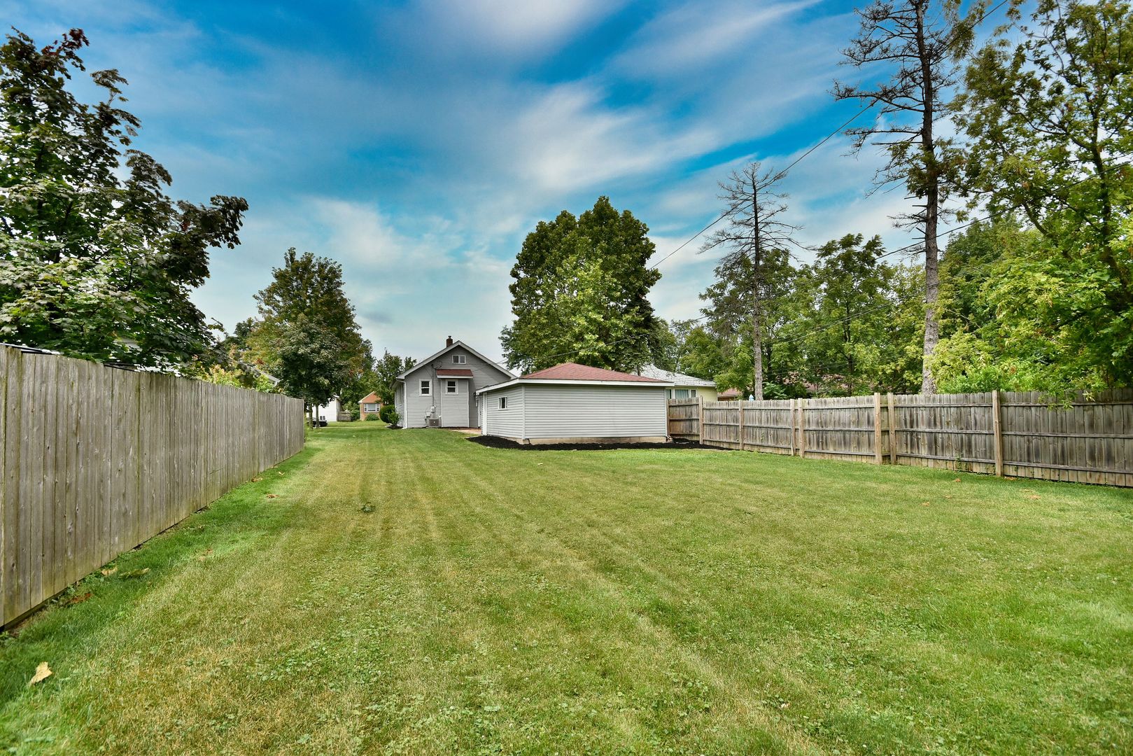 211 N Harvard Avenue