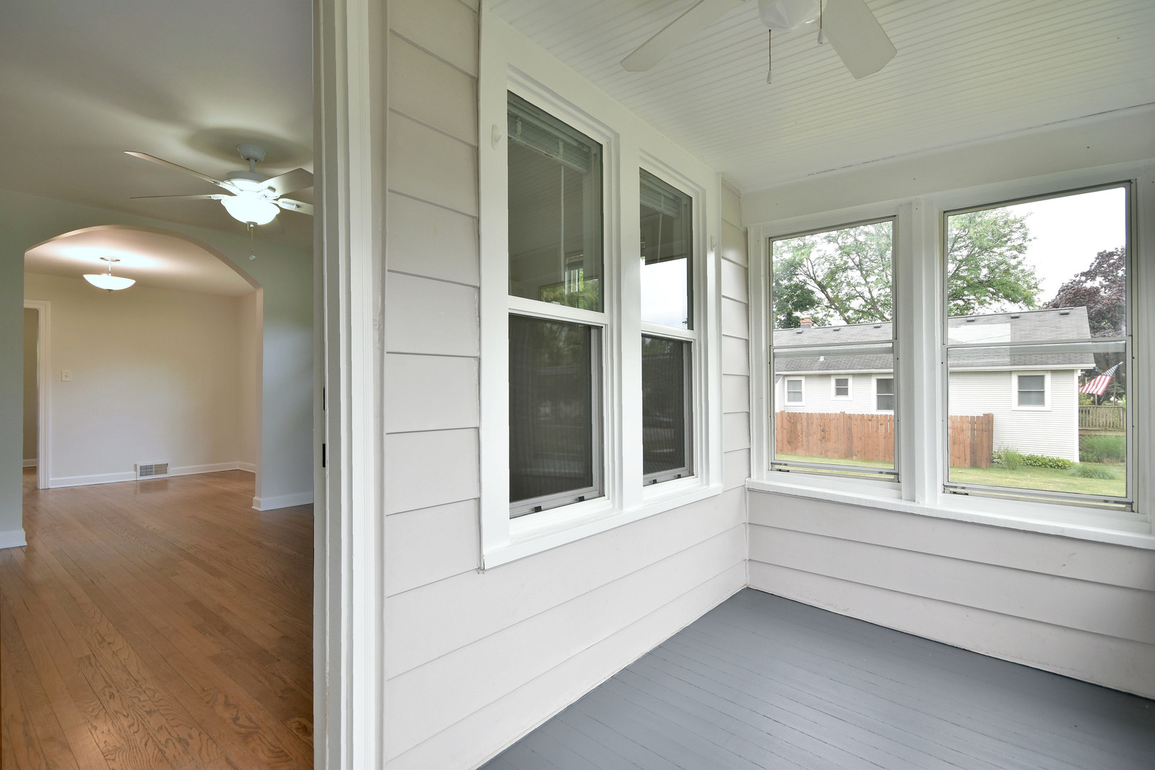 211 N Harvard Avenue