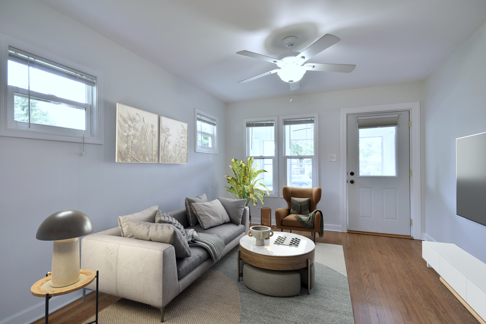 211 N Harvard Avenue