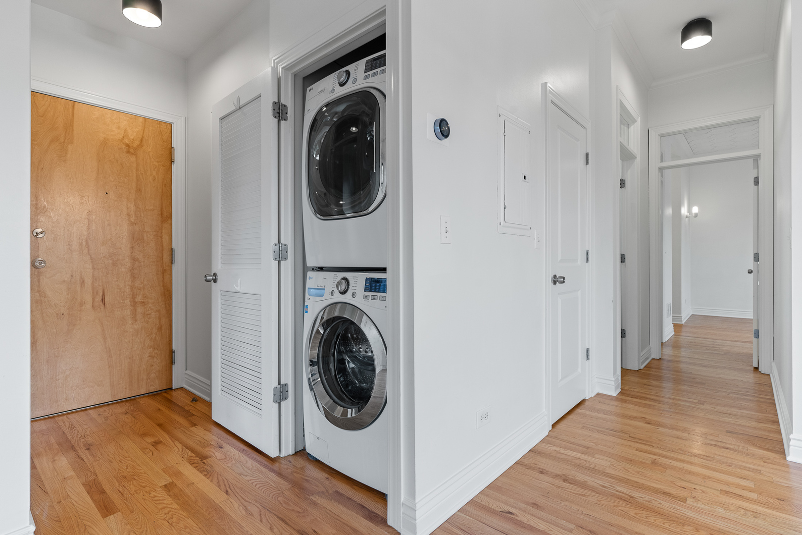 2801 N Seminary Avenue Unit: 3S