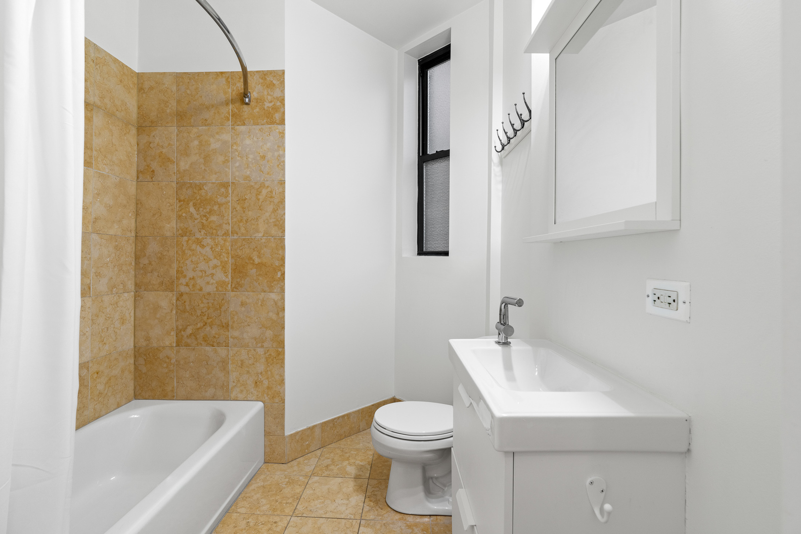 2801 N Seminary Avenue Unit: 3S