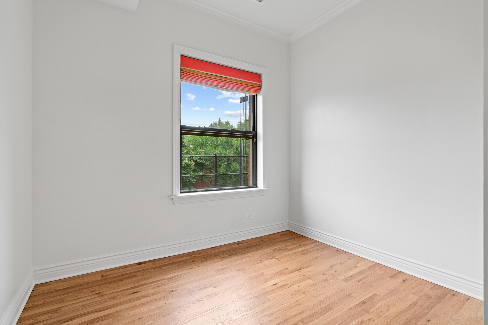 2801 N Seminary Avenue Unit: 3S