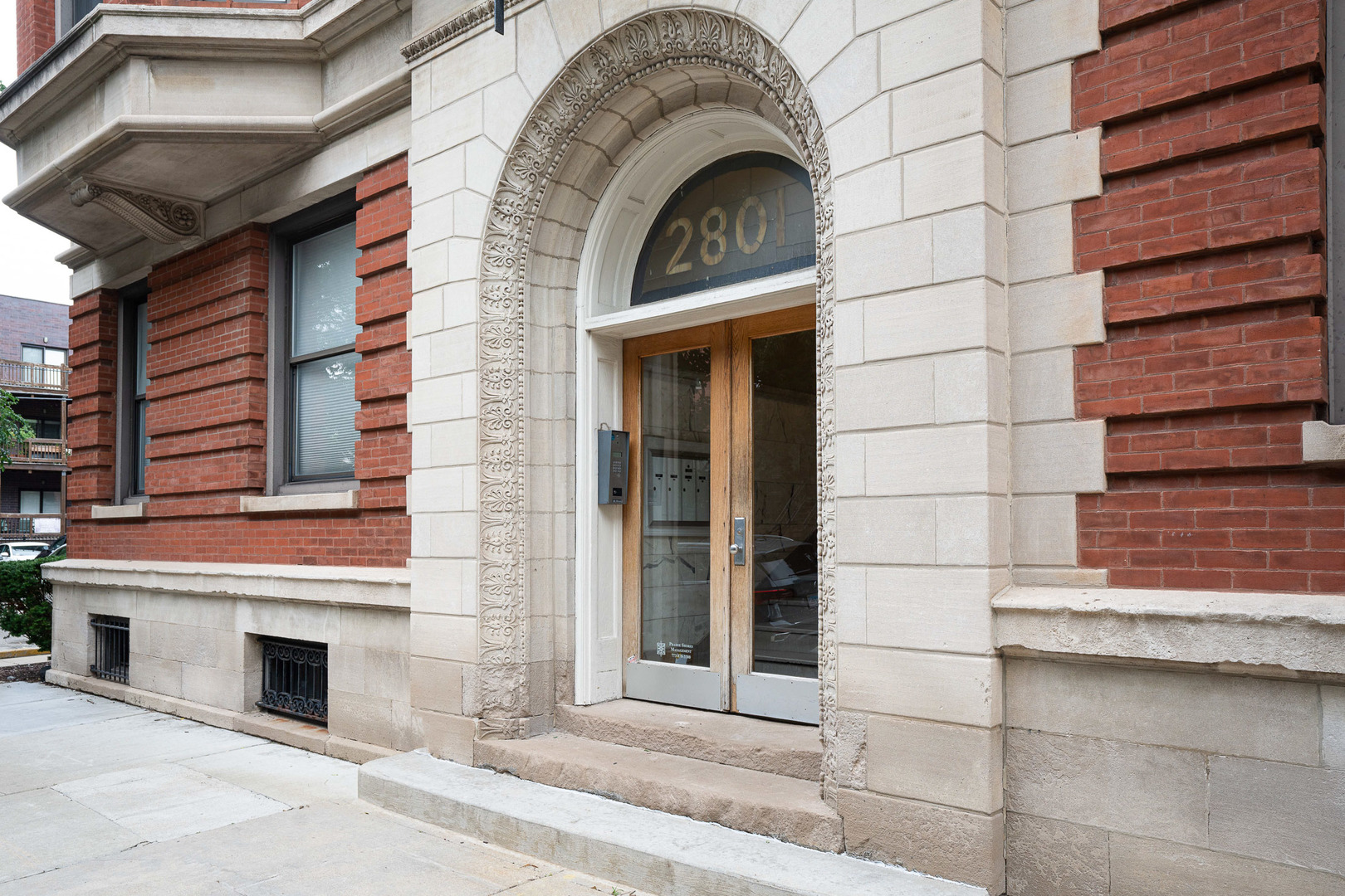 2801 N Seminary Avenue Unit: 3S