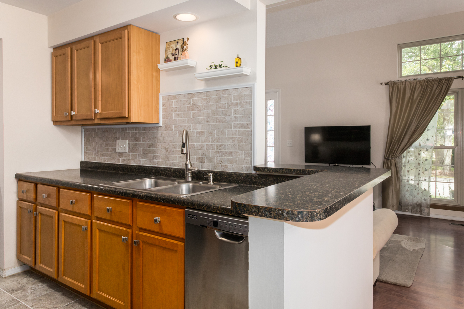 1400 N Knollwood Drive Unit: B5