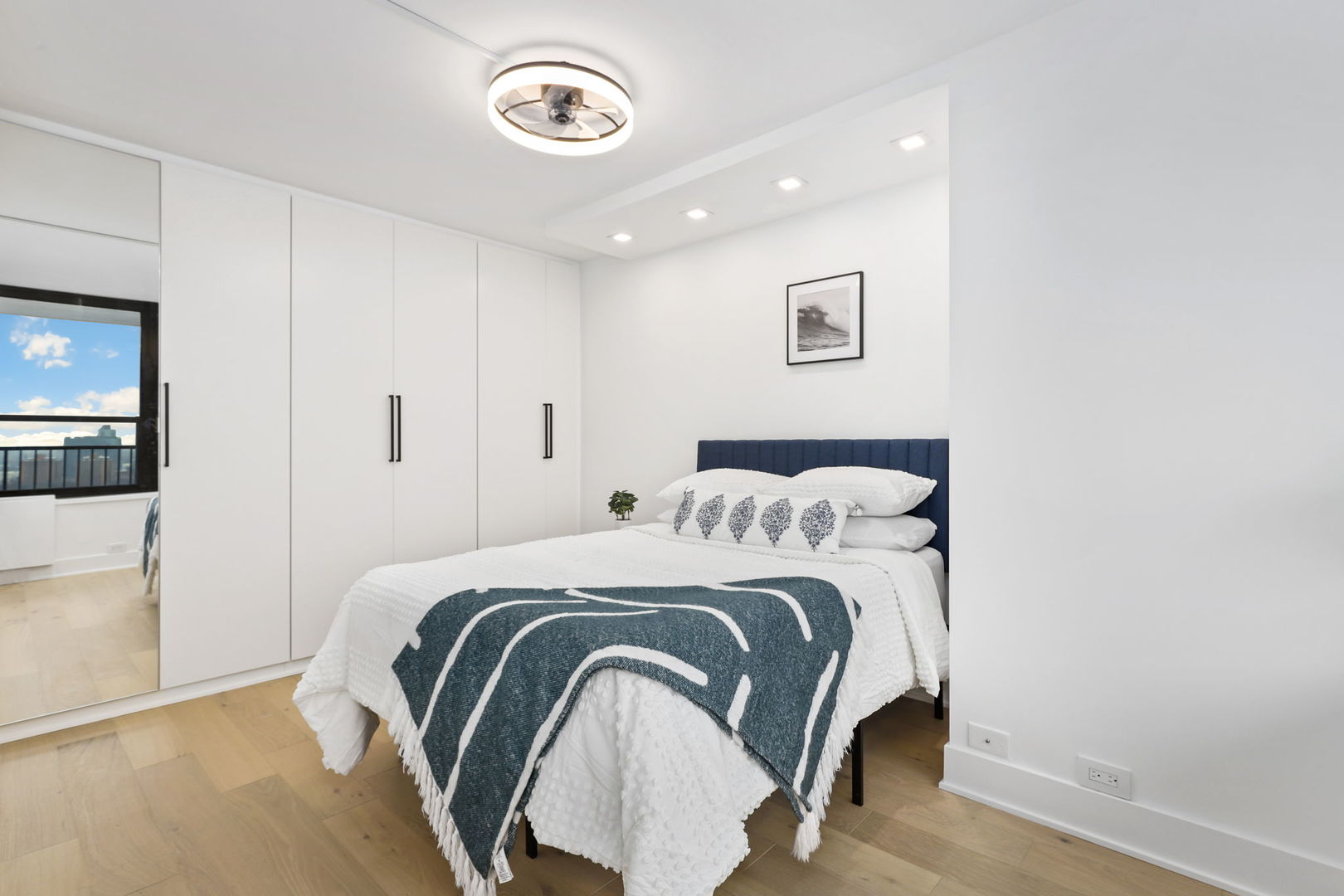 1560 N Sandburg Terrace Unit: 2603J
